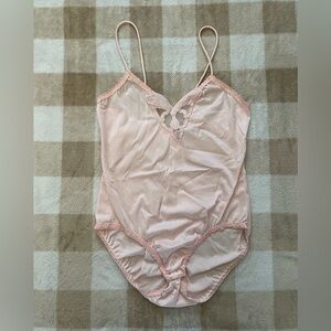 Vintage Lady Lynne Elegant Light Pink Lace Chemise Bodysuit size small